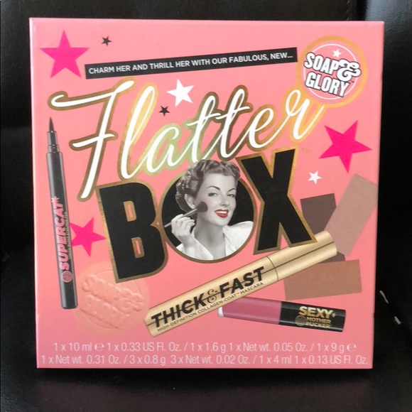 Soap and Glory Flatter Box - Picture 1 of 3
